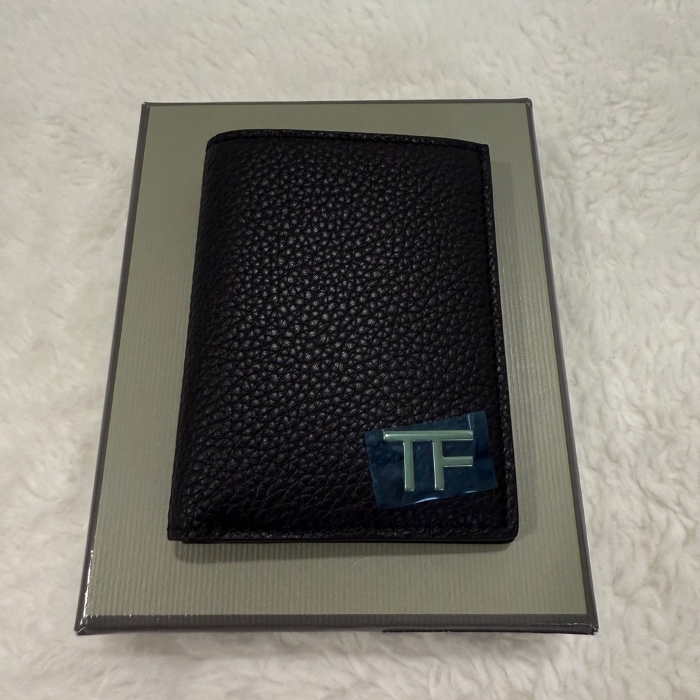 BNWT TOM FORD GRAIN LEATHER FOLDING CARDHOLDER BLACK NOIR